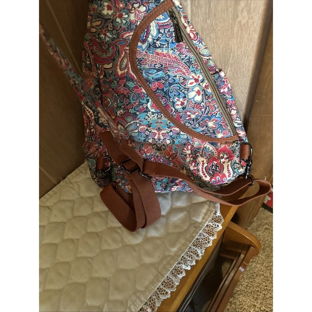 BAOSHA Colorful Paisley Sling Backpack / 5 Pockets / Water Bottle Holder